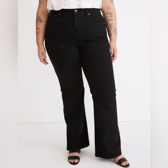 Madewell Denim - Madewell “The Perfect Vintage Flare” Black Dark Wash Flare Jean 29P